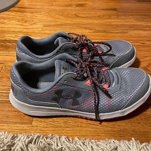 Women’s Under Armour tennis shoes